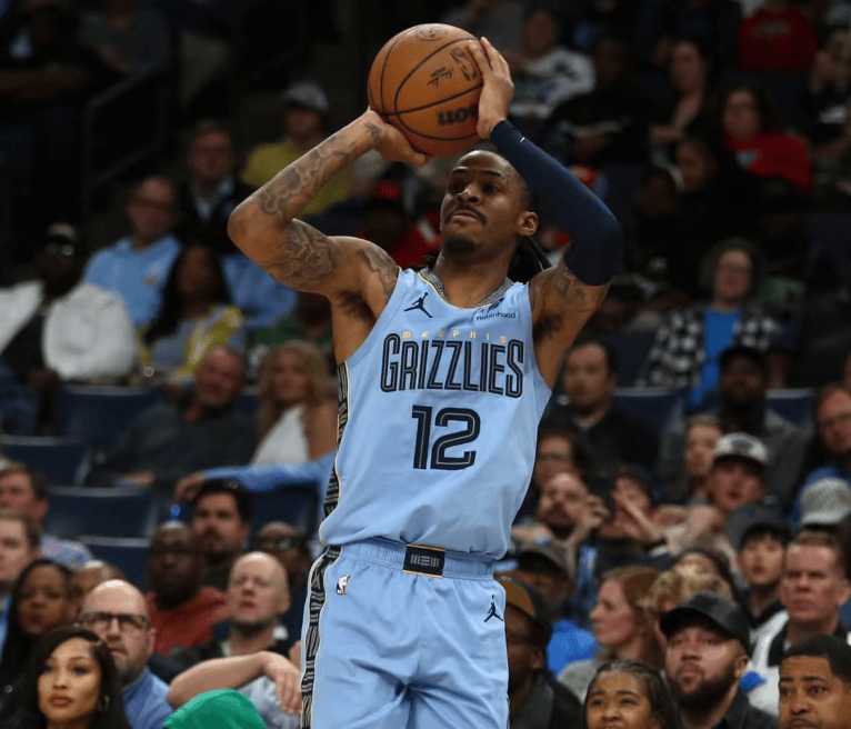 爱游戏2026-独行侠横扫灰熊，布伦森刷新纪录