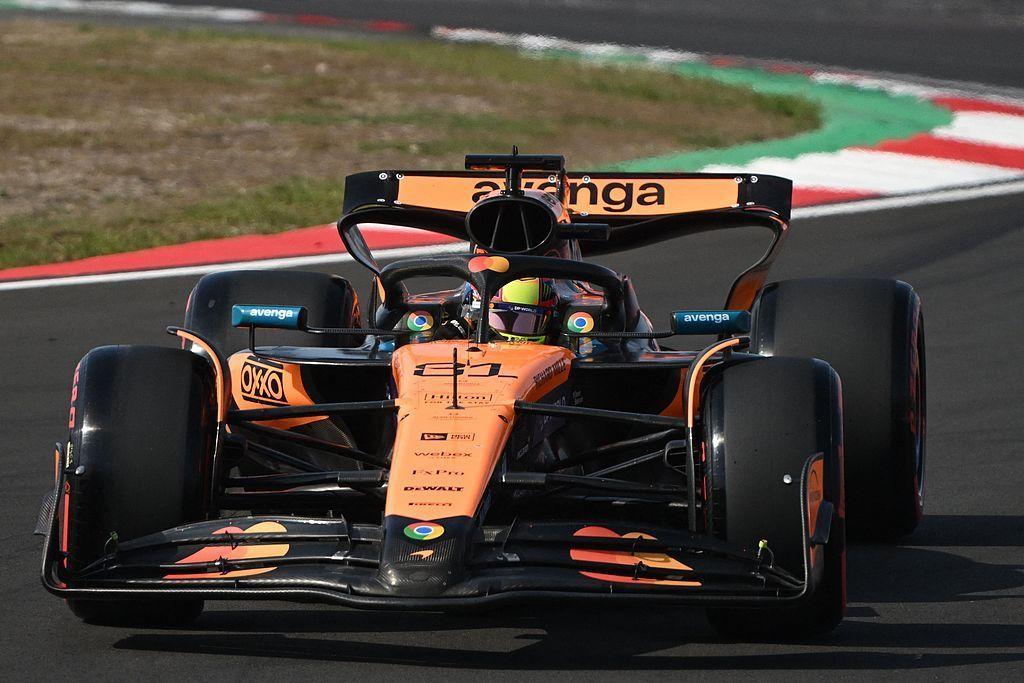 梅赛德斯险胜红牛二队,皮亚斯特里带队取胜 梅赛德斯险胜红牛二队,皮亚斯特里带队取胜